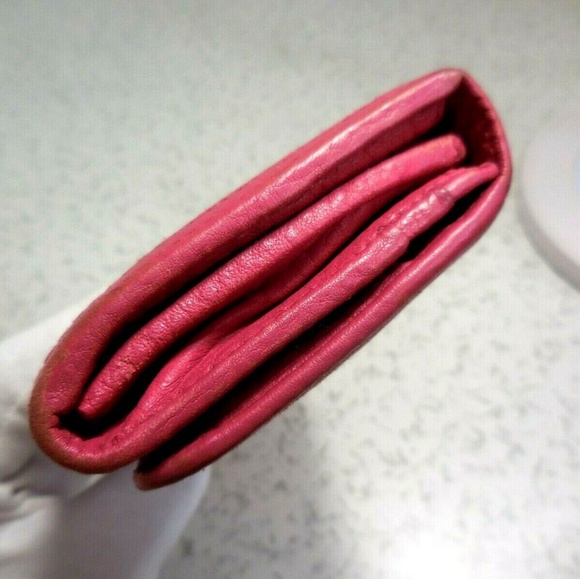 Prada Pink Leather Vitello Daino Wallet - Picture 4 of 8